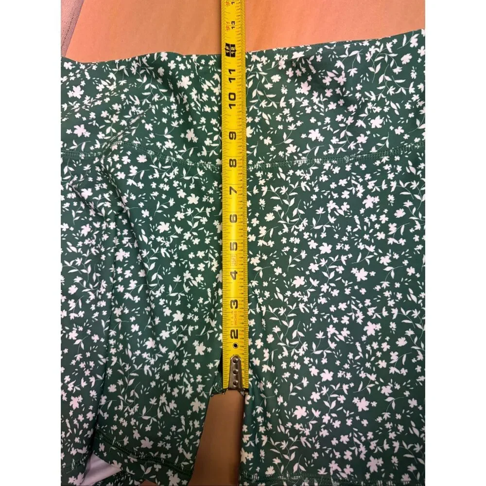 Old Navy Active Sz Large Floral Bike Shorts Green High Rise PowerSoft Athletic - Picture 6 of 7